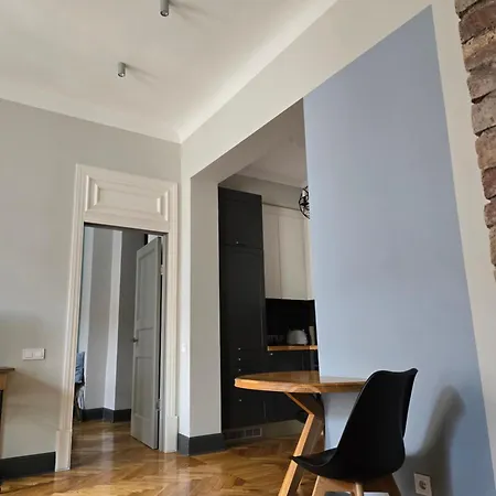 Apartment Al Pacino Baby